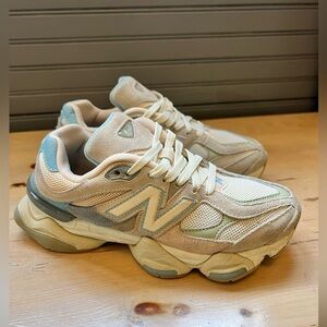 New Balance 9060 Womens Size 5.5 Ivory Cream It's better for a size 6